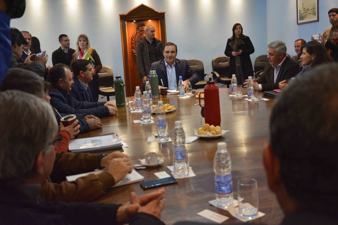 Reunion_gobernador_con_intendentes_1